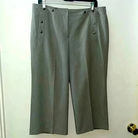 Larry Levine Stretch Capris~Size 14 - Picture 1 of 8